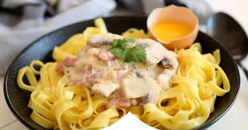 Tagliatelles à la carbonara