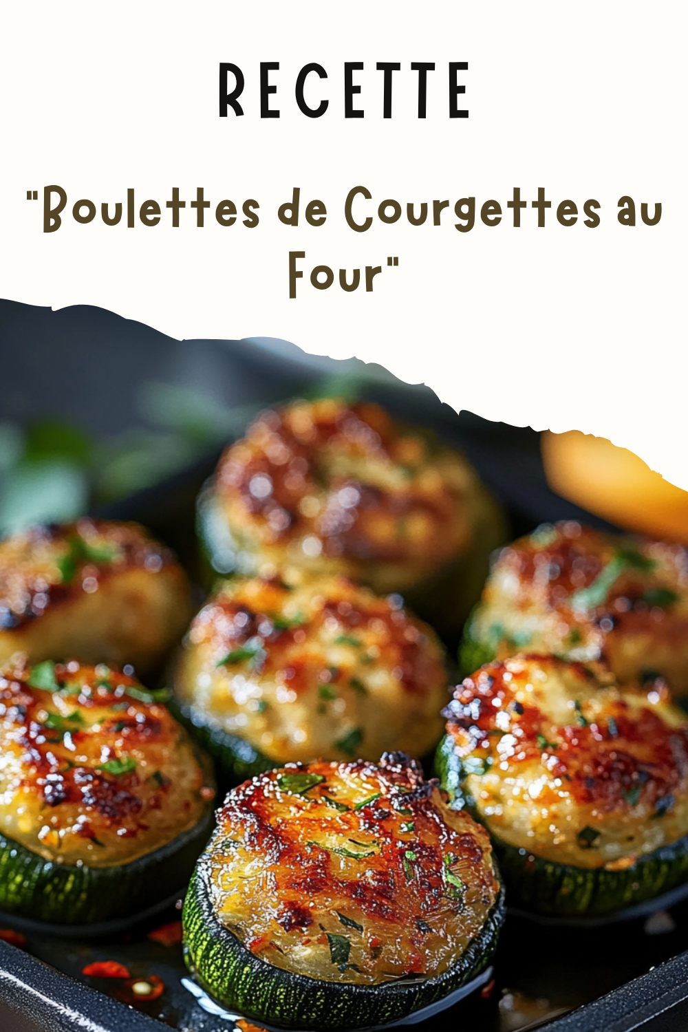 Boulettes de Courgettes au Four Voici une recette légère et savoureuse de boulettes de courgettes, parfaites pour un repas sain et délicieux ! Ingrédients : 1 courgette 1 oignon 1 œuf 1 boule de mozzarella allégée 70 g de parmesan râpé 70 g de chapelure 1 cuillère à soupe d’huile d’olive Sel, poivre Préparation : 1️⃣ Préchauffez le four : Préchauffez votre four à 180°C. 2️⃣ Préparez les courgettes : Lavez la courgette, râpez-la puis pressez-la dans un torchon propre pour extraire l'excès d'eau. 3️⃣ Préparez l'oignon : Épluchez et hachez finement l'oignon. 4️⃣ Mélangez les ingrédients : Dans un grand saladier, mélangez la courgette râpée, l'oignon haché, le parmesan râpé, la chapelure, et l'œuf. Assaisonnez avec du sel et du poivre. 5️⃣ Formez les boulettes : Prenez une petite portion du mélange et formez des boulettes de la taille d'une noix. 6️⃣ Cuisson : Placez les boulettes sur une plaque de cuisson recouverte de papier sulfurisé. Versez un peu d’huile d’olive sur les boulettes et enfournez pendant environ 20 minutes, ou jusqu'à ce qu'elles soient dorées et bien cuites. Temps de préparation : 15 minutes Temps de cuisson : 20 minutes Temps total : 35 minutes Calories : 210 kcal par portion Portions : 4 portions Bon appétit ! Ces boulettes de courgettes sont parfaites pour un repas léger et savoureux, en accompagnement ou en plat principal.
