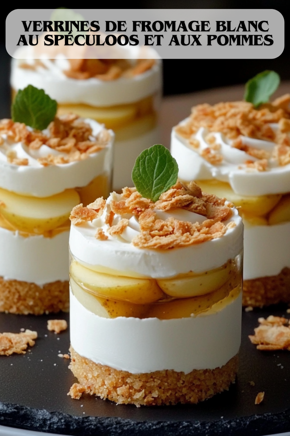Verrines de fromage blanc au spéculoos et aux pommes